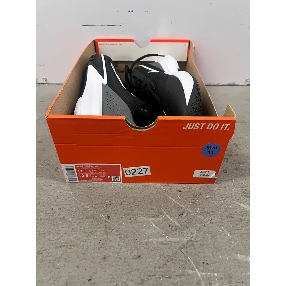 Nike‎ Precision 7 Sneaker Men's Black White Iron Gray Running Shoes - US 11 NEW